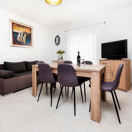 Apartment Ivo 罗维尼 外观 照片