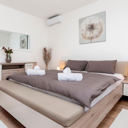 Apartment Ivo 罗维尼 外观 照片