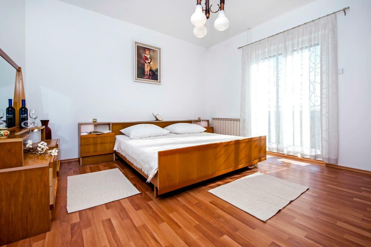 Apartment Ivo 罗维尼 外观 照片