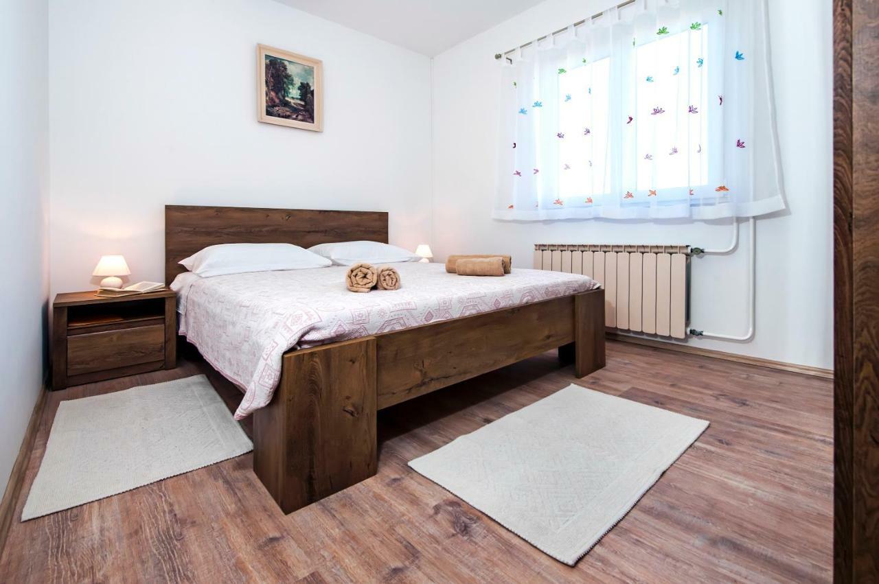 Apartment Ivo 罗维尼 外观 照片