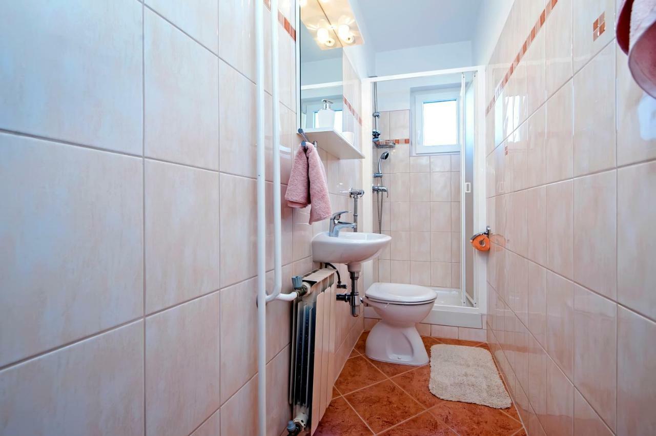 Apartment Ivo 罗维尼 外观 照片