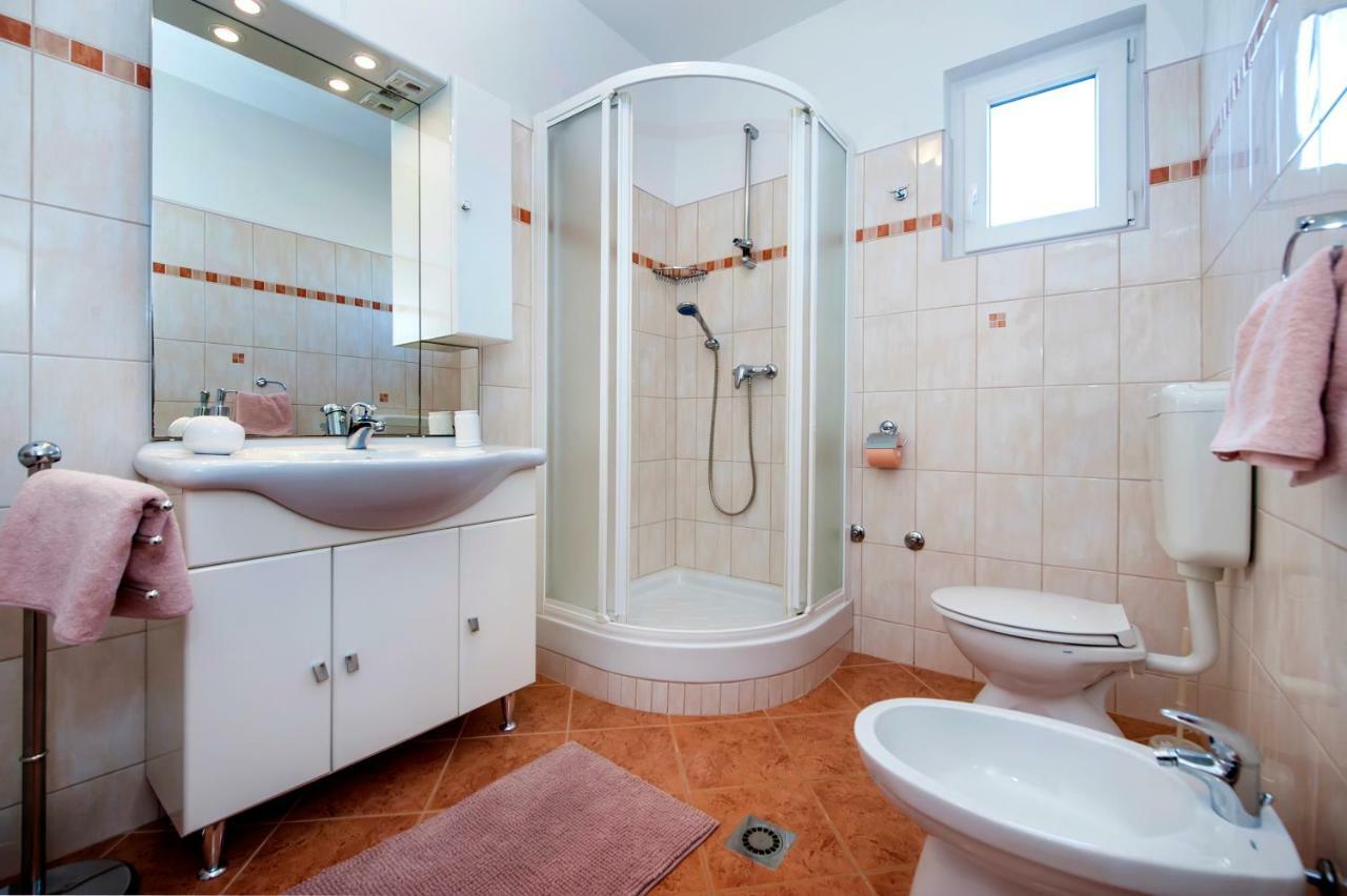 Apartment Ivo 罗维尼 外观 照片