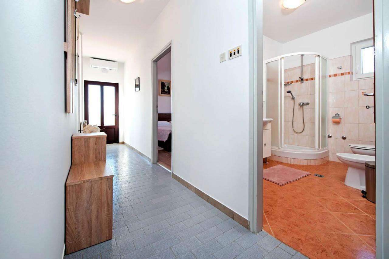 Apartment Ivo 罗维尼 外观 照片